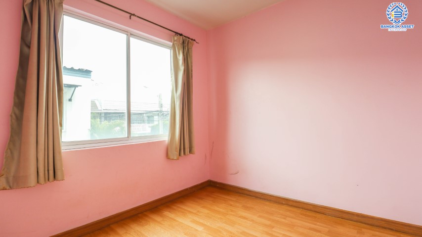 *****ทาวน์เฮ้าส์มือสองหลังมุมนนทบุรี ม.อารียา เดอะคัลเลอร์ แจ้งวัฒนะ-ติวานนท์ เนื้อที่ 23.3 ตร.ว สภาพดี พร้อมขาย กับฟังก์ชัน 3 ห้องนอน 2 ห้องน้ำ 1 ที่จอดรถ ทำเลติดแม่น้ำเจ้าพระยา เดินทางสะดวก เชื่อมต่อถนนหลายสาย ถนนศรีสมาน, ถนนติวานนท์ ใกล้ทางด่วน "แจ้งวัฒนะ" จองเลย!